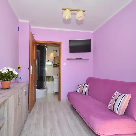 Vibrant Holiday In Czewienne With Barbeque 度假居 *